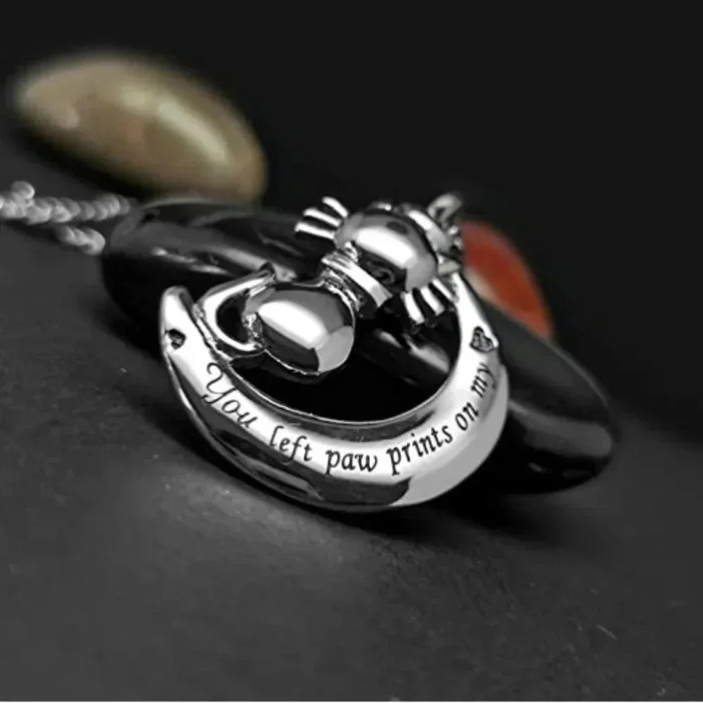 Memorial Pendant for Cat Ashes